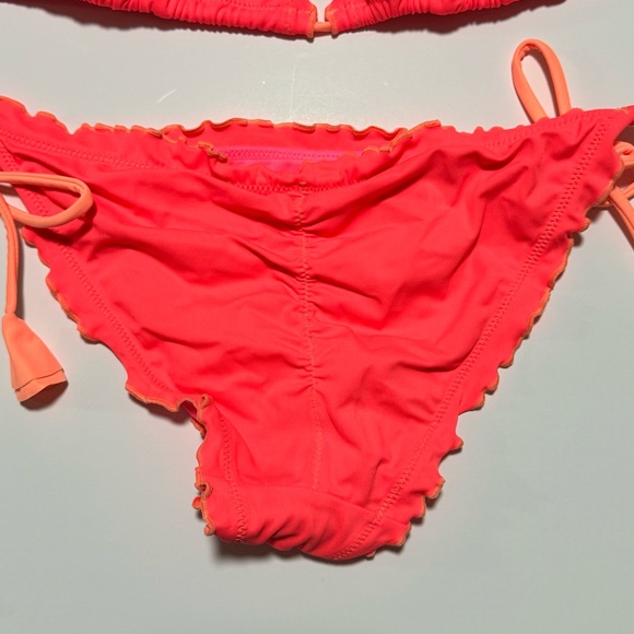 NWOT Victoria’s Secret Sequin Coral Peach Bikini Set Triangle Top Lg Side Tie XS - Picture 7 of 8